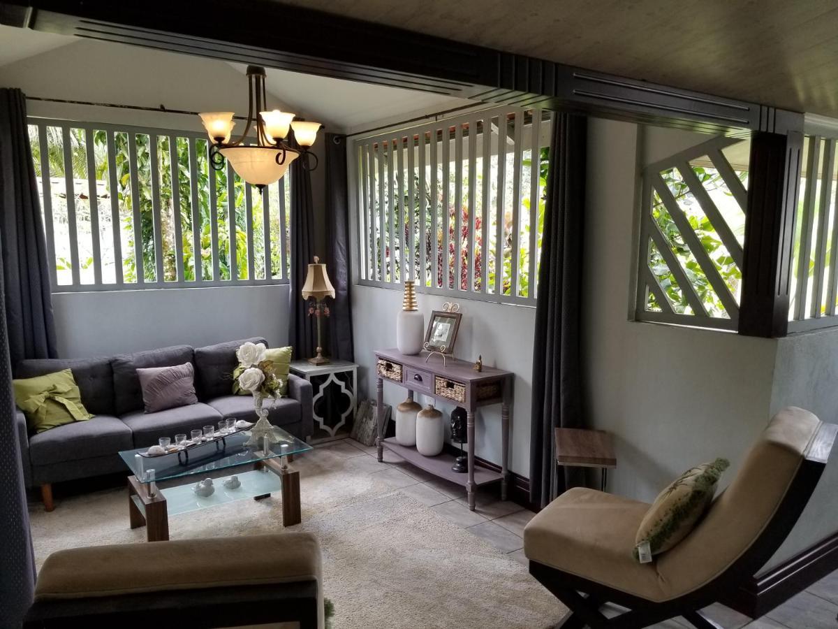 Casa Sophia 3 Listings Apartment 1 Or Apartment 2 Separately Or Apt 1 And 2 Together All With Fo Internet Guápiles Eksteriør billede