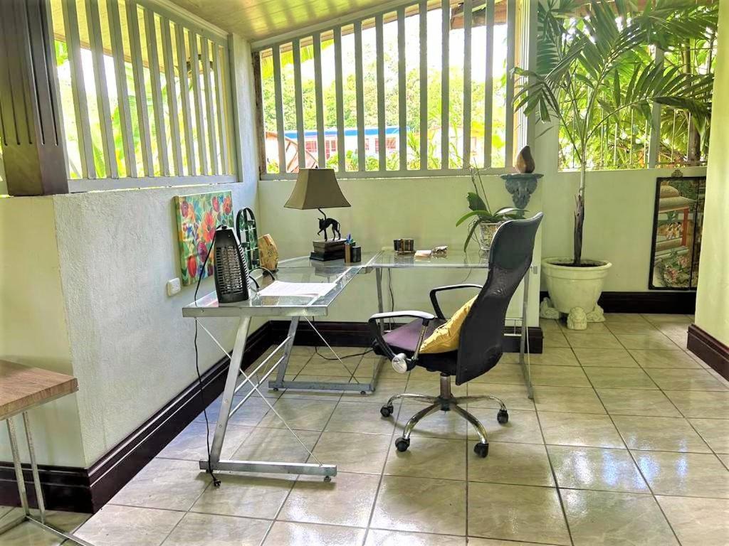 Casa Sophia 3 Listings Apartment 1 Or Apartment 2 Separately Or Apt 1 And 2 Together All With Fo Internet Guápiles Eksteriør billede