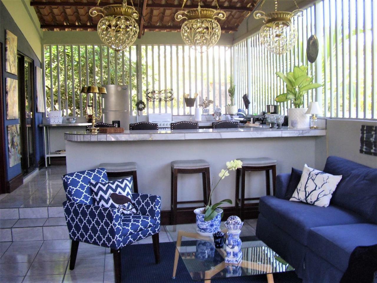 Casa Sophia 3 Listings Apartment 1 Or Apartment 2 Separately Or Apt 1 And 2 Together All With Fo Internet Guápiles Eksteriør billede